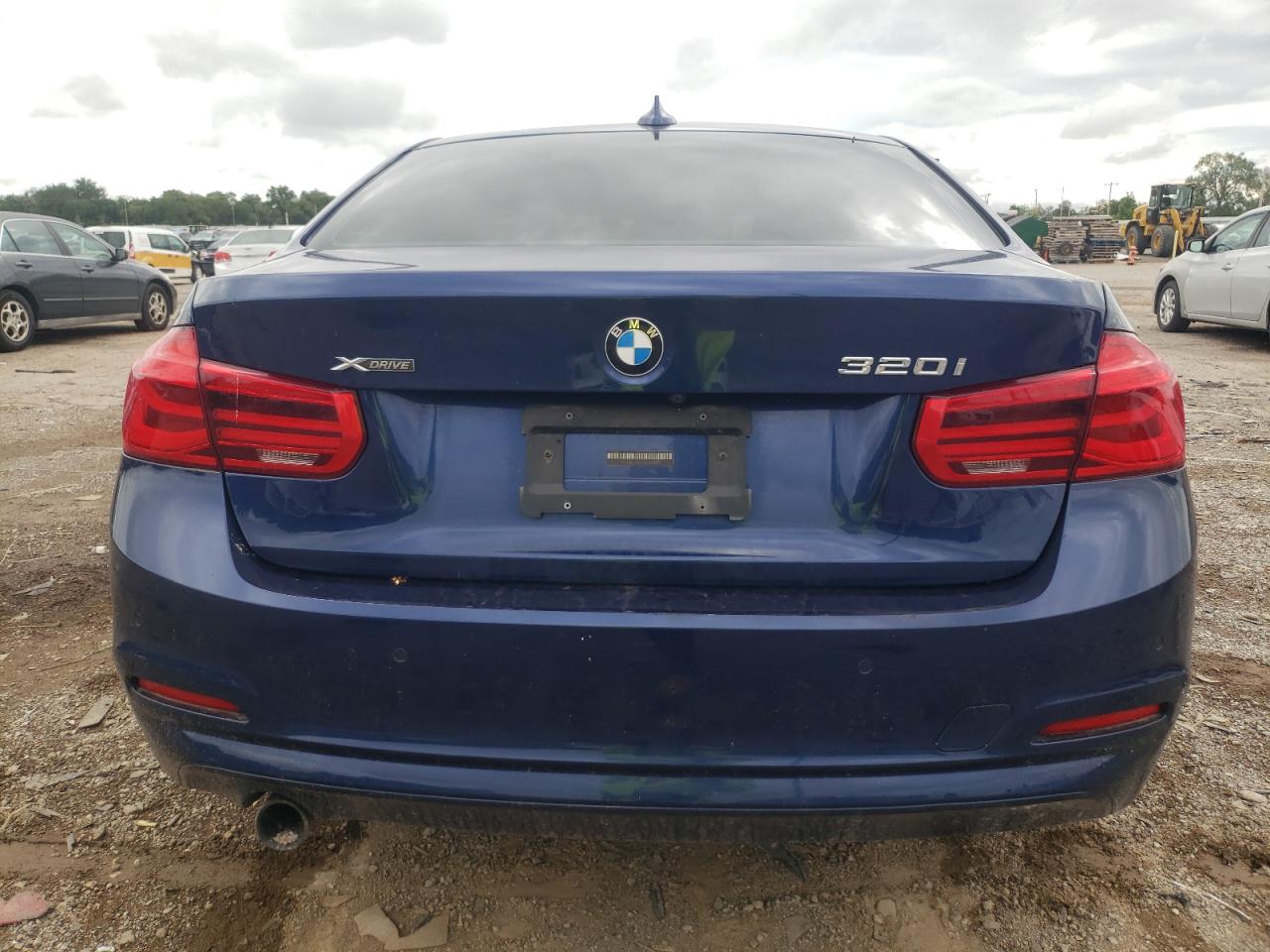 WBA8E5G39HNU44927 2017 BMW 320 Xi