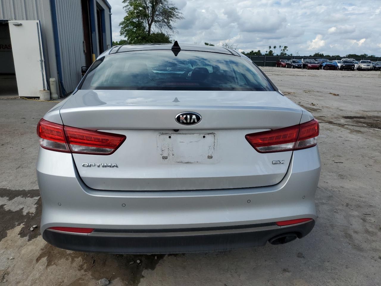 5XXGU4L34GG066169 2016 Kia Optima Ex