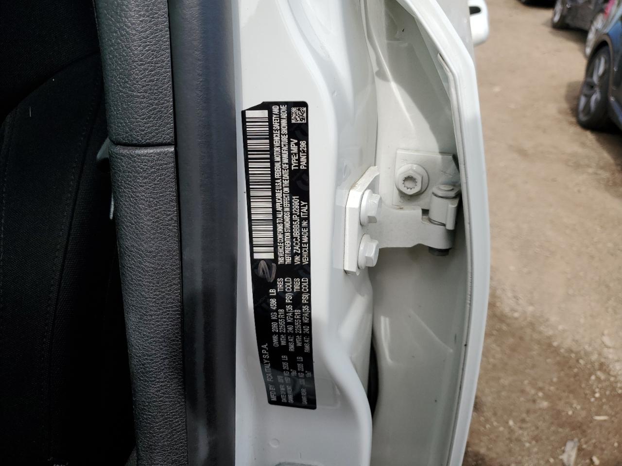 ZACCJBBB5JPJ29901 2018 Jeep Renegade Latitude