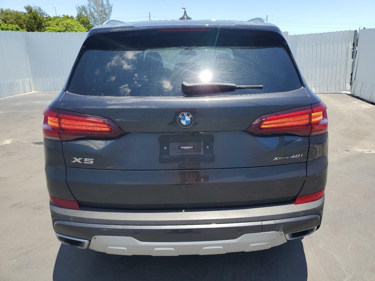 5UXCR6C08P9P57105 2023 BMW X5 xDrive40I