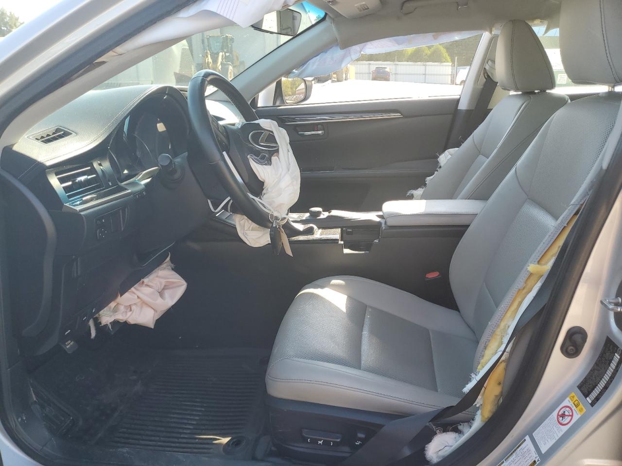 58ABK1GG1GU013049 2016 Lexus Es 350