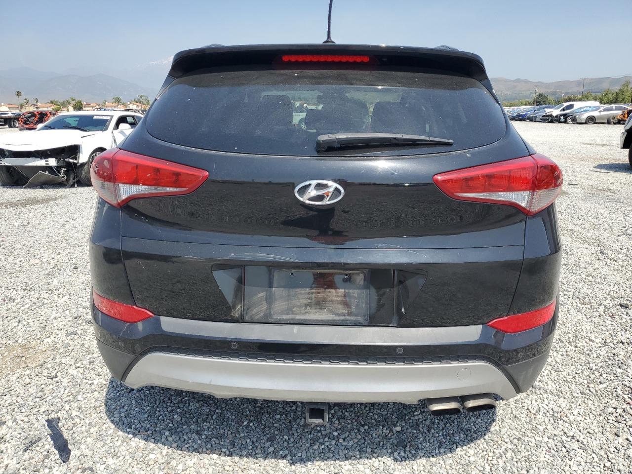 2017 Hyundai Tucson Limited vin: KM8J33A26HU581923