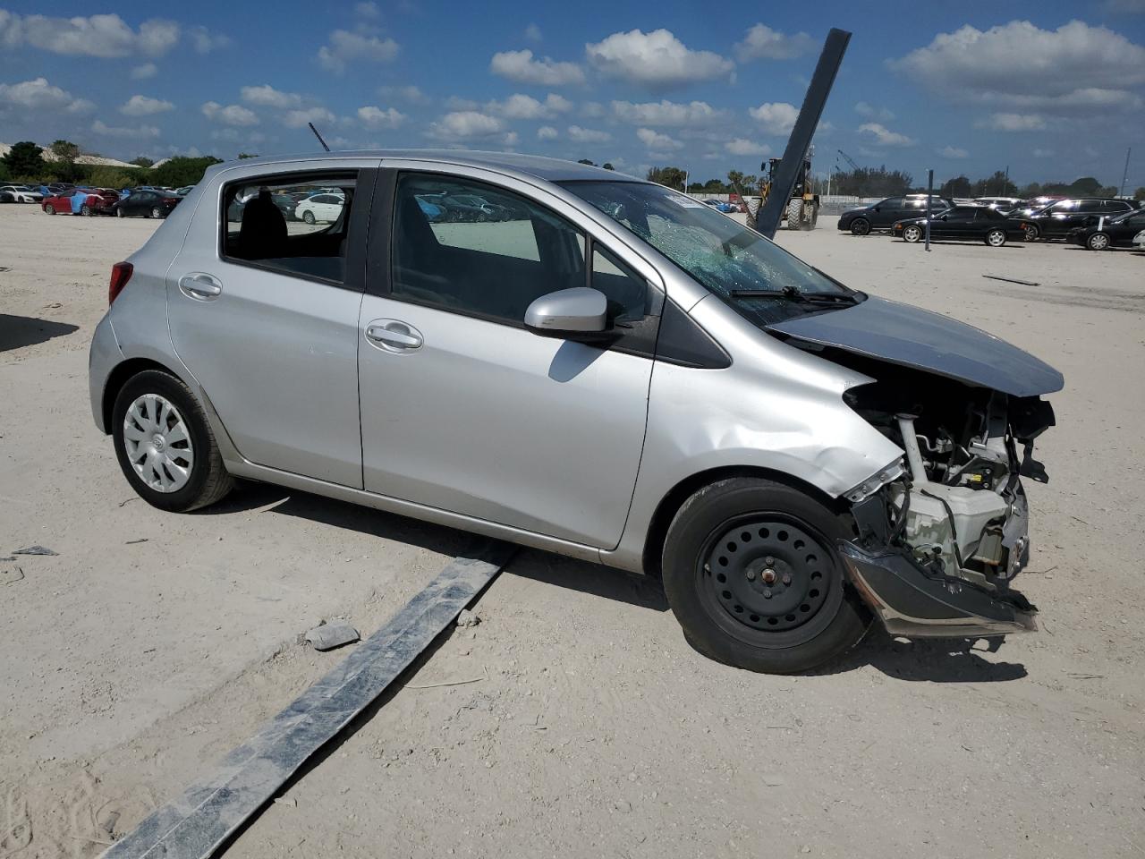 VNKKTUD34HA080508 2017 Toyota Yaris L