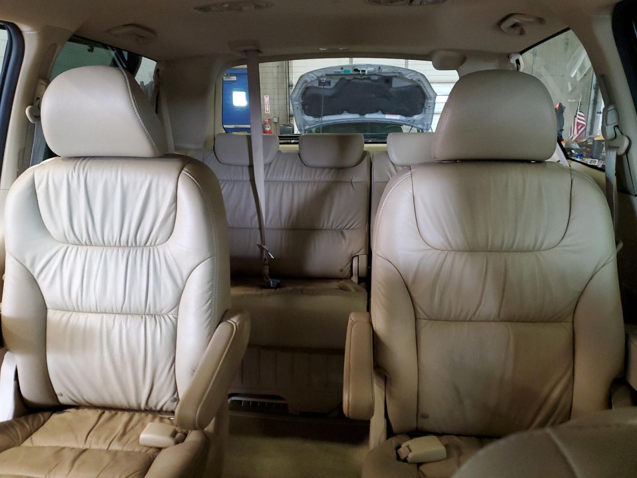 5FNRL3H72AB027043 2010 Honda Odyssey Exl