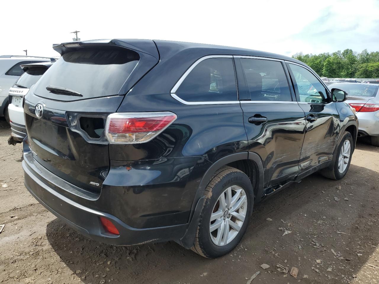 5TDBKRFH0GS229516 2016 Toyota Highlander Le