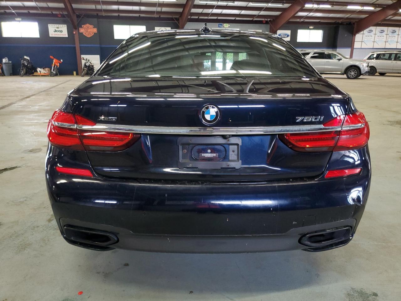 WBA7F2C58JG423995 2018 BMW 750 Xi