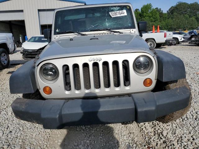 2007 Jeep Wrangler X VIN: 1J4GB39197L183097 Lot: 55901644