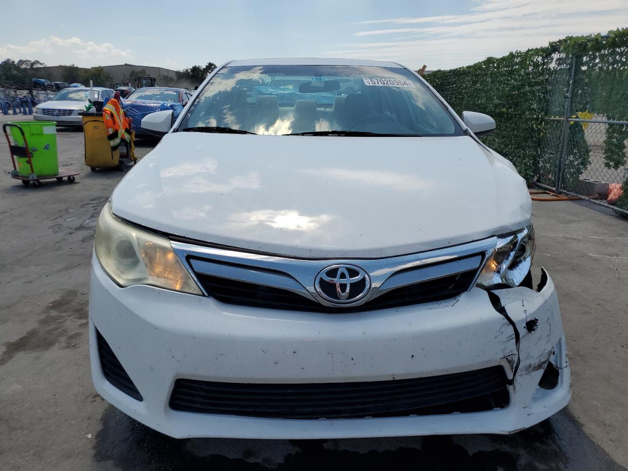 4T1BF1FK6EU403045 2014 Toyota Camry L