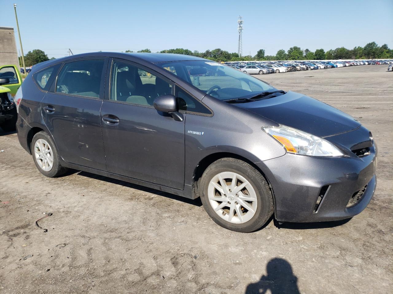 JTDZN3EU5EJ010868 2014 Toyota Prius V