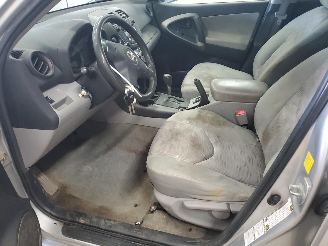 2T3BF4DV2AW071475 2010 Toyota Rav4