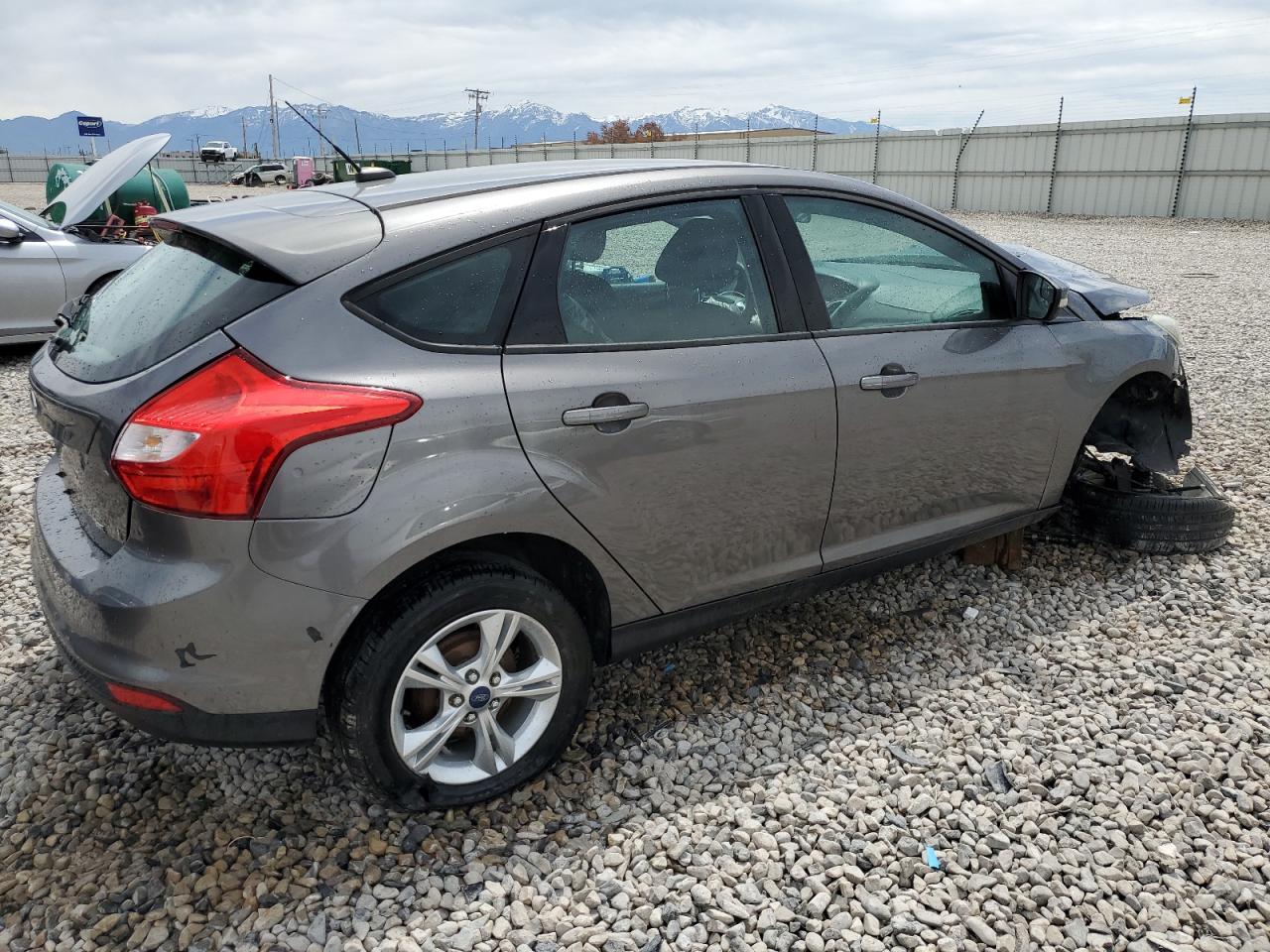 2014 Ford Focus Se vin: 1FADP3K24EL355455