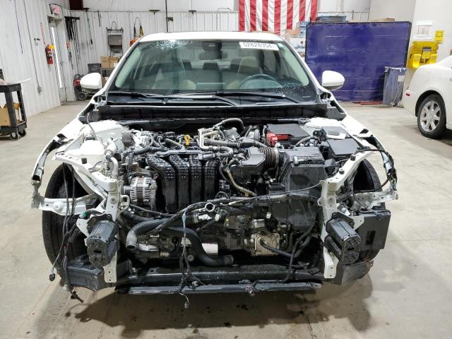 1N4BL4DW0MN311013 Nissan Altima SV 5