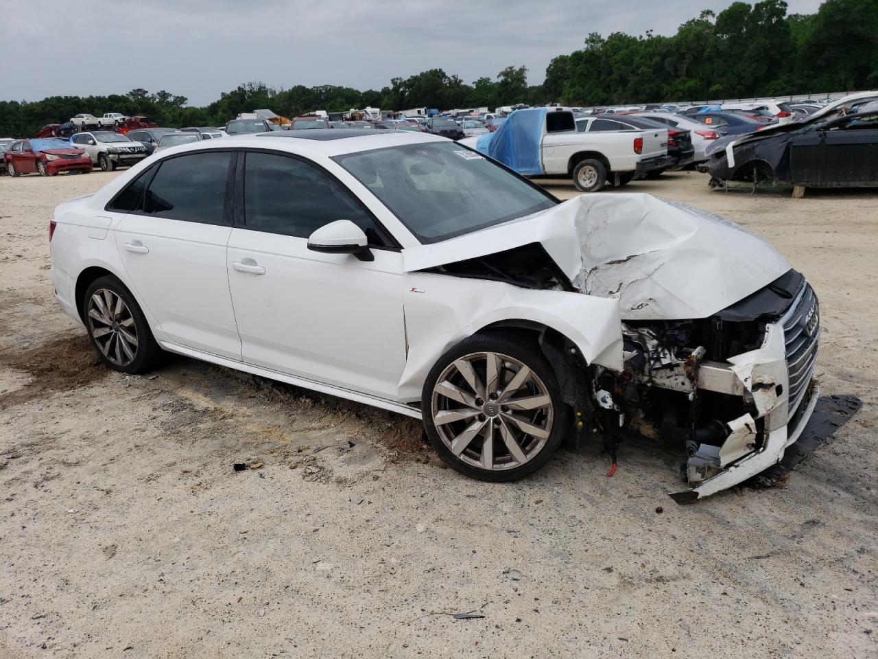 WAUKMAF44JN013719 2018 Audi A4 Premium