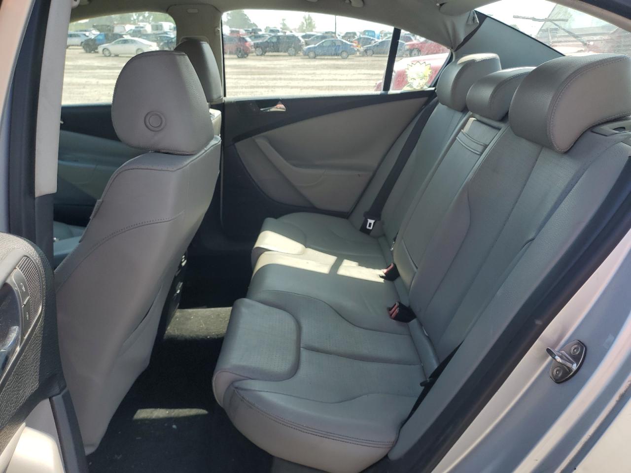 WVWAK73C07P131038 2007 Volkswagen Passat 2.0T