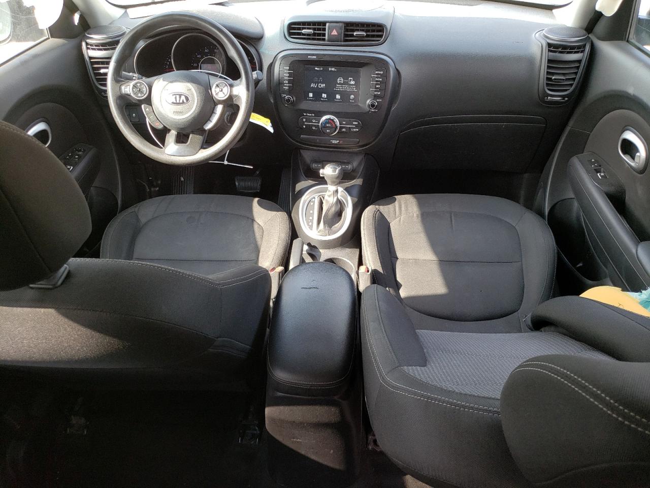 KNDJP3A58K7689565 2019 Kia Soul +