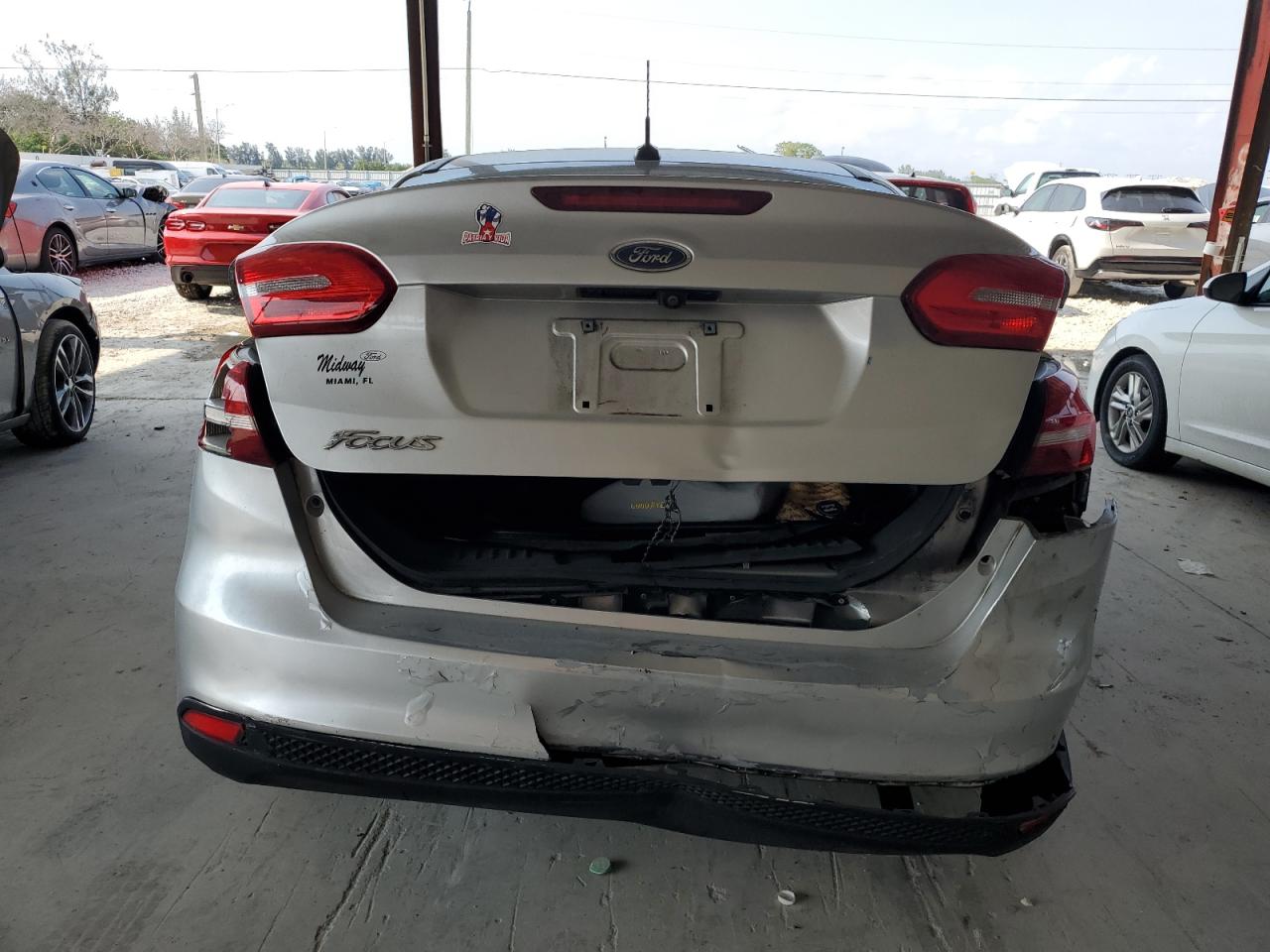 1FADP3E2XJL299575 2018 Ford Focus S