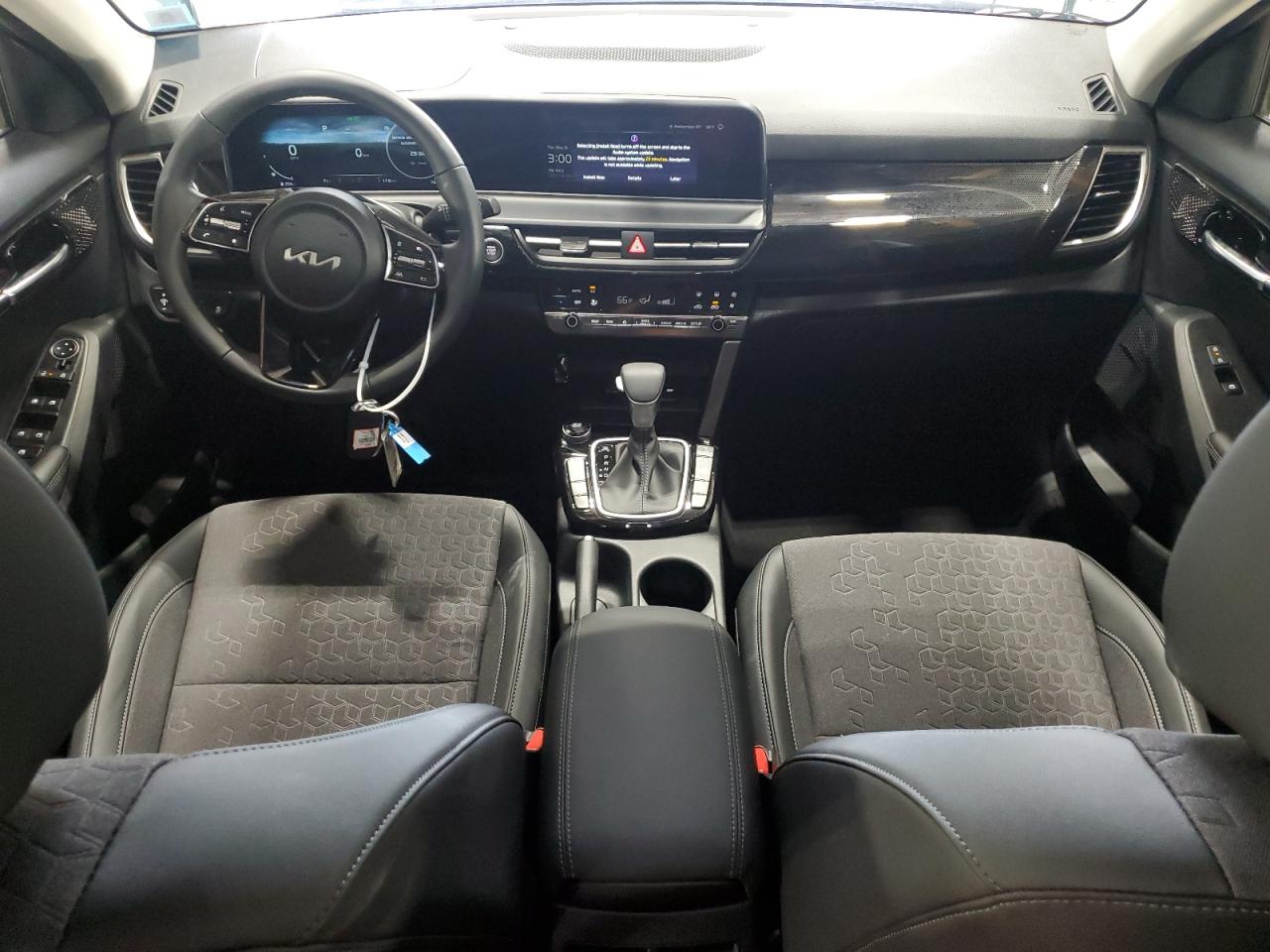 KNDEUCAA0R7640734 2024 Kia Seltos S