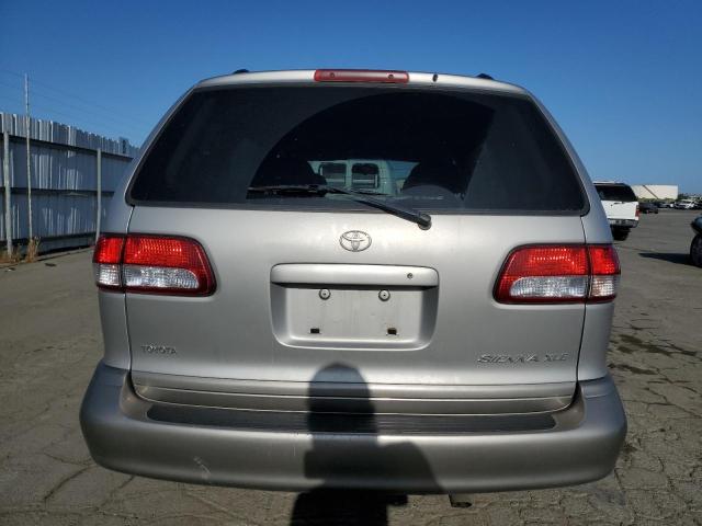 2002 Toyota Sienna Le VIN: 4T3ZF13C32U444912 Lot: 55896924