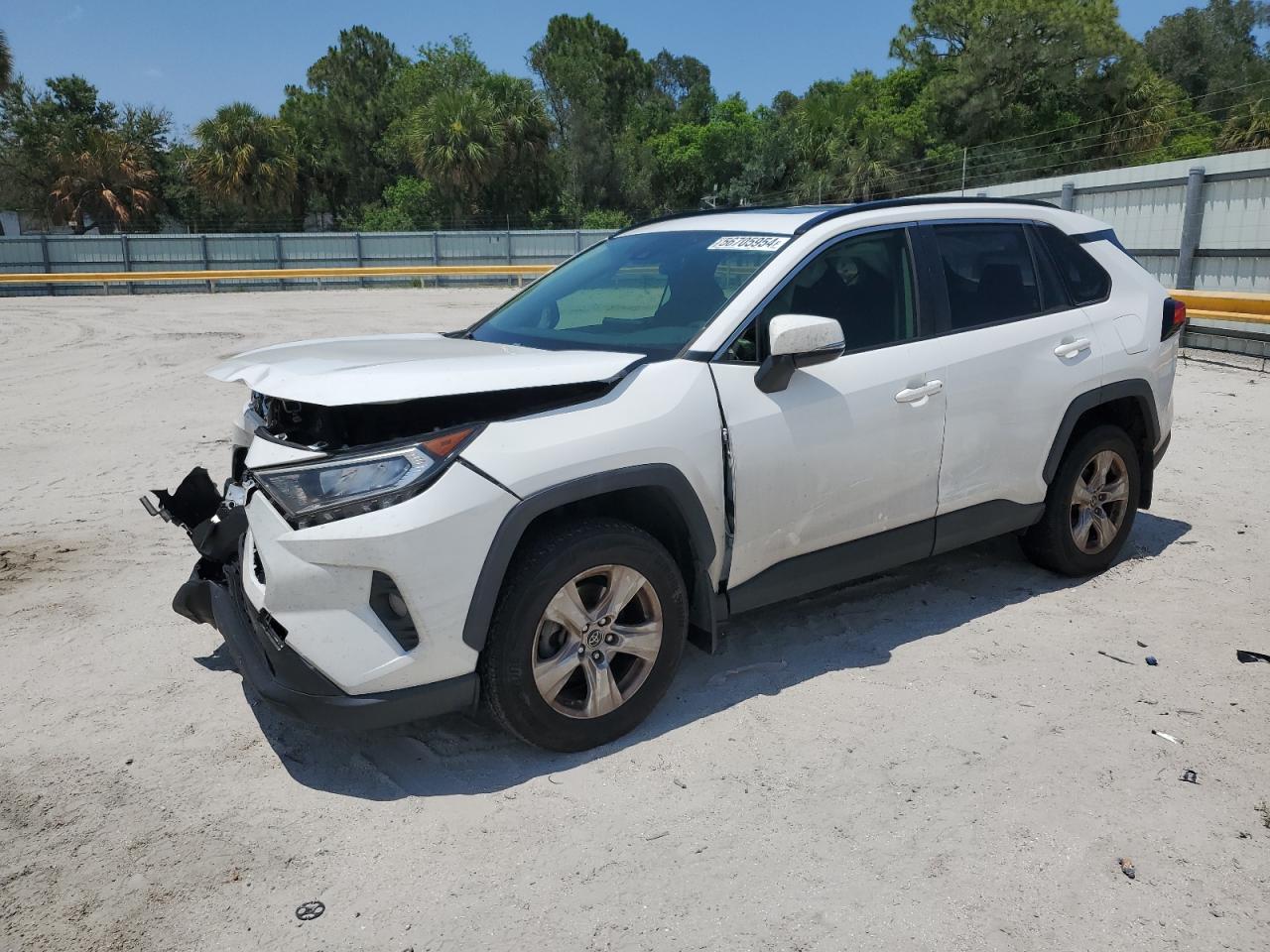 JTMP1RFV2KD023603 2019 Toyota Rav4 Xle