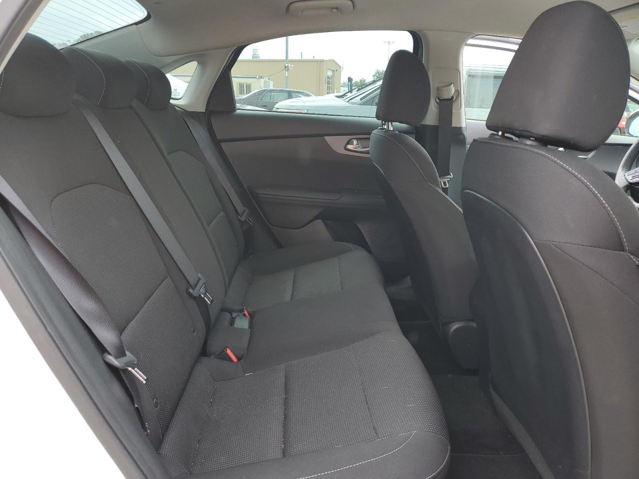 3KPF24AD8KE092434 2019 Kia Forte Fe