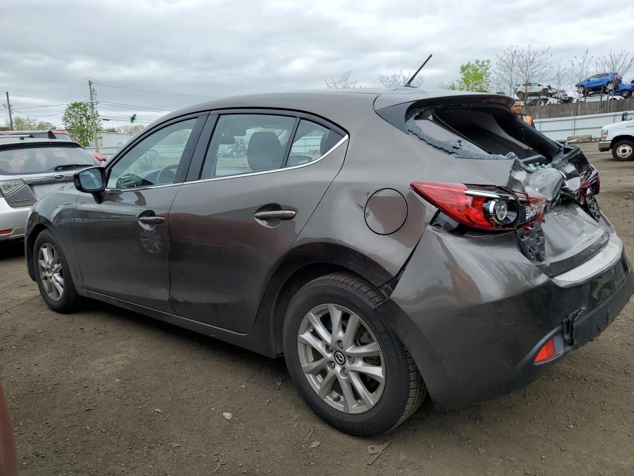 JM1BM1L7XG1290666 2016 Mazda 3 Touring