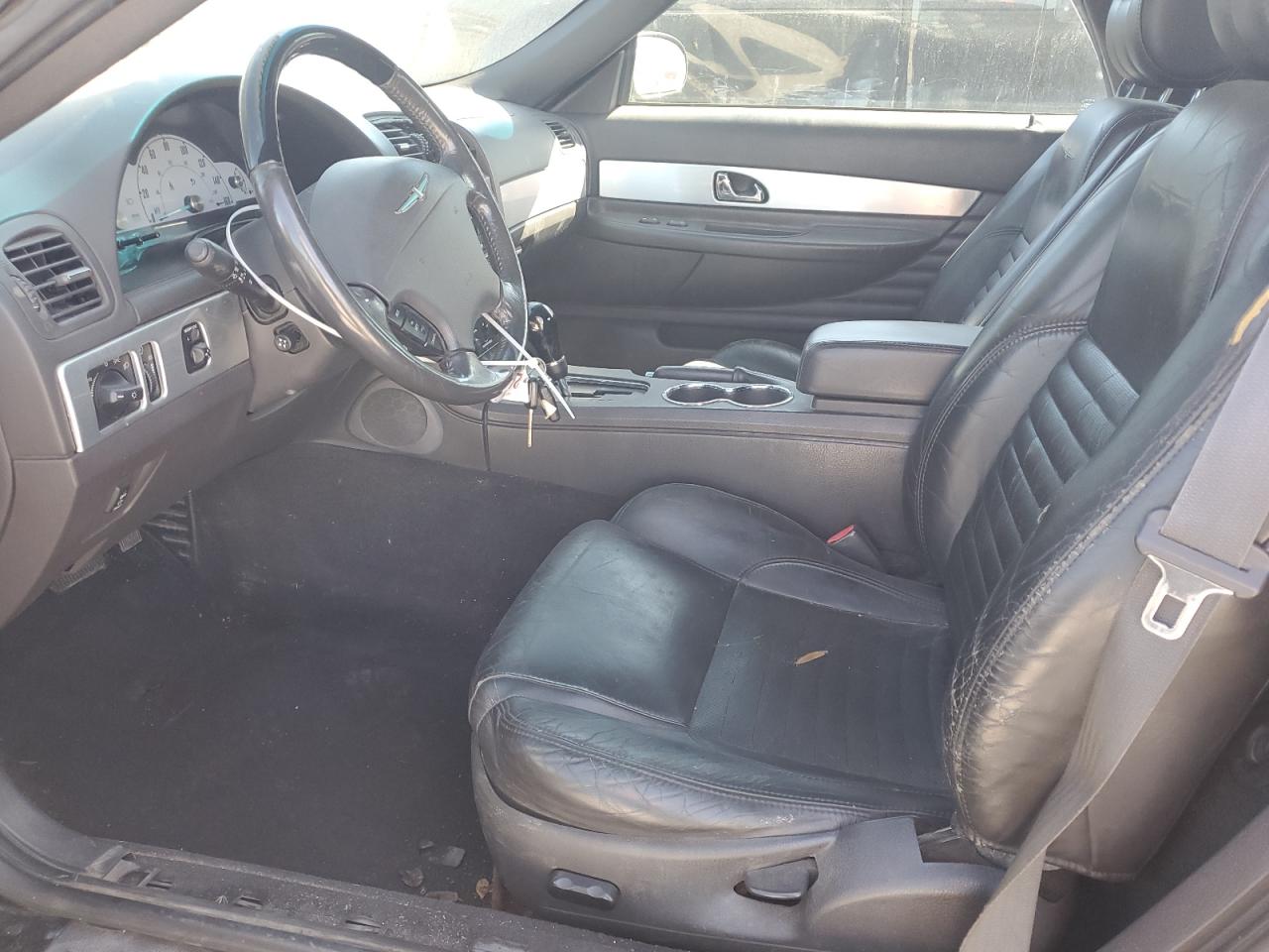 1FAHP60A52Y101877 2002 Ford Thunderbird