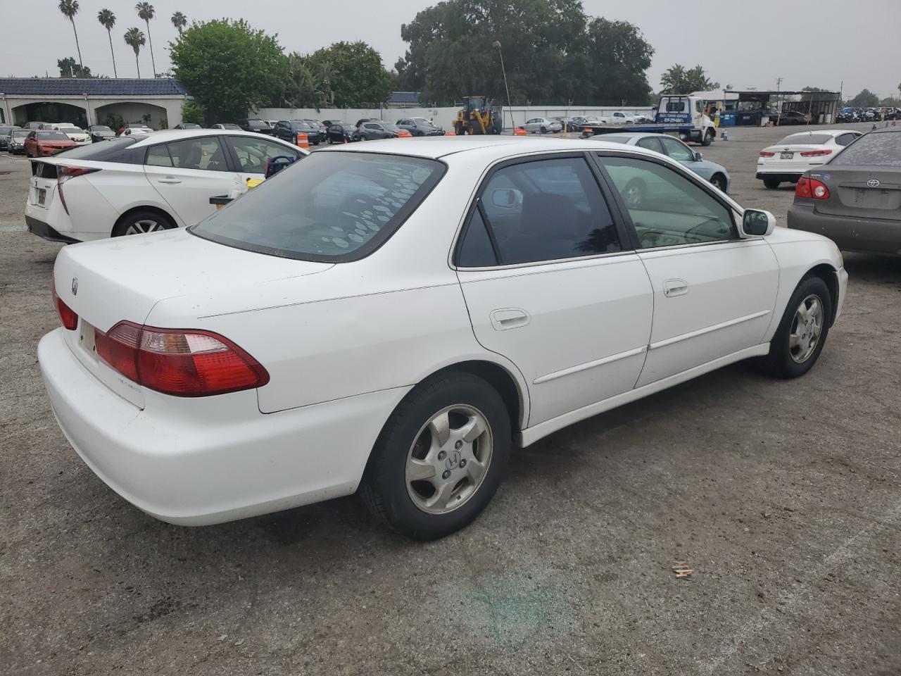 JHMCG6672YC001692 2000 Honda Accord Ex