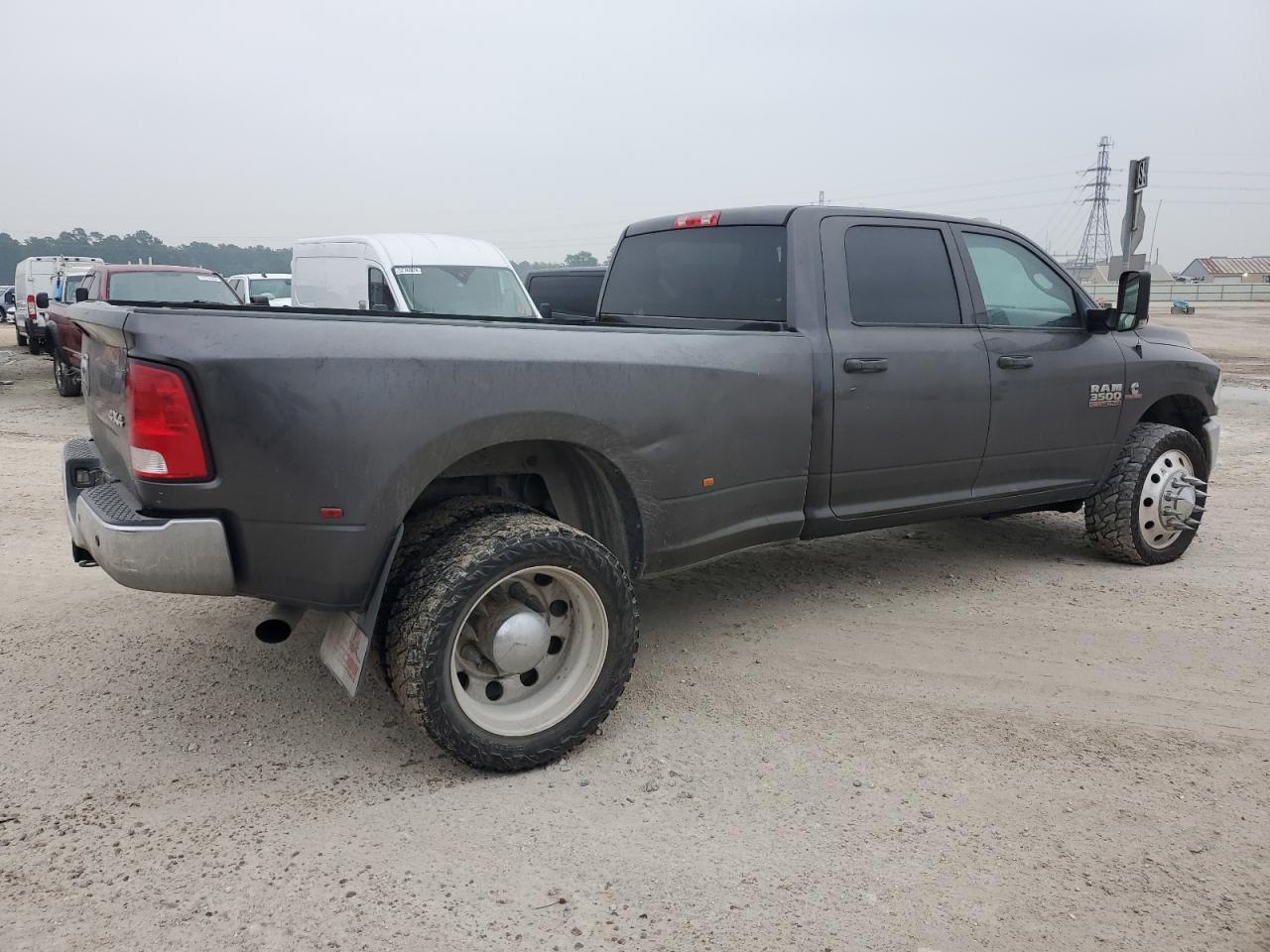 3C63RRGLXJG168739 2018 Ram 3500 St