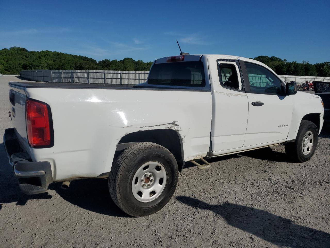 2018 Chevrolet Colorado vin: 1GCHSBEA5J1147579