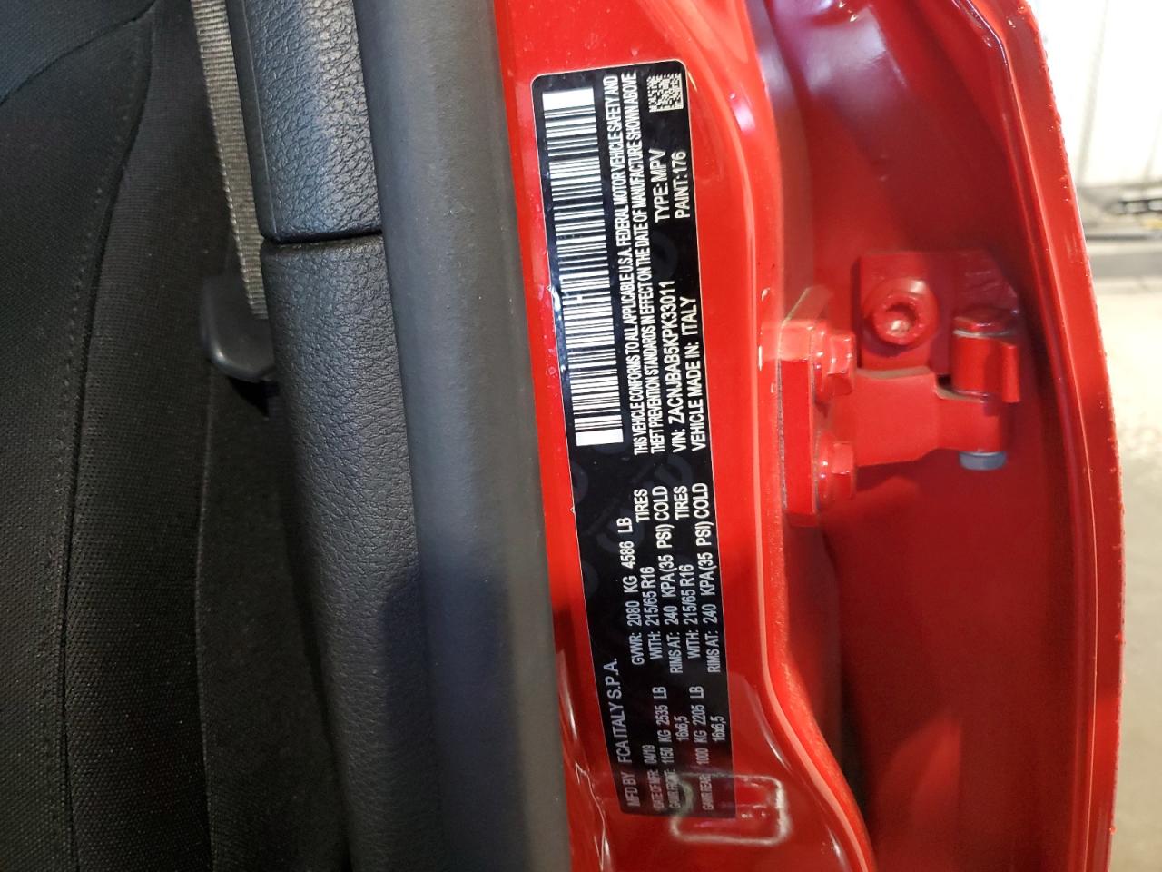 ZACNJBAB5KPK33011 2019 Jeep Renegade Sport