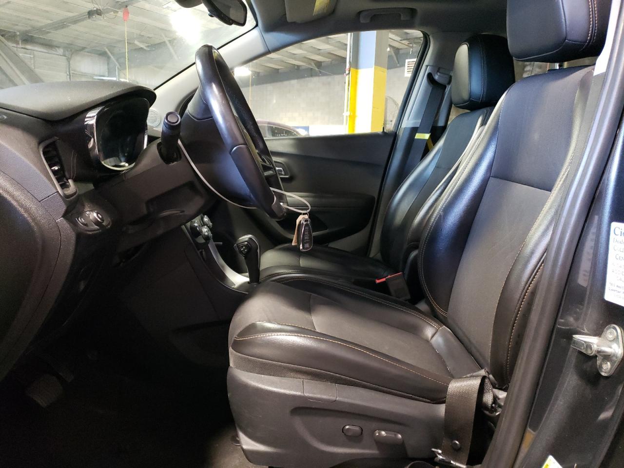 3GNCJLSBXJL295260 2018 Chevrolet Trax 1Lt