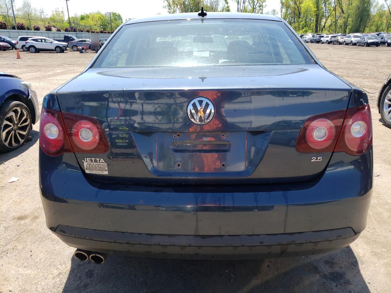 3VWRZ71KX8M058628 2008 Volkswagen Jetta Se