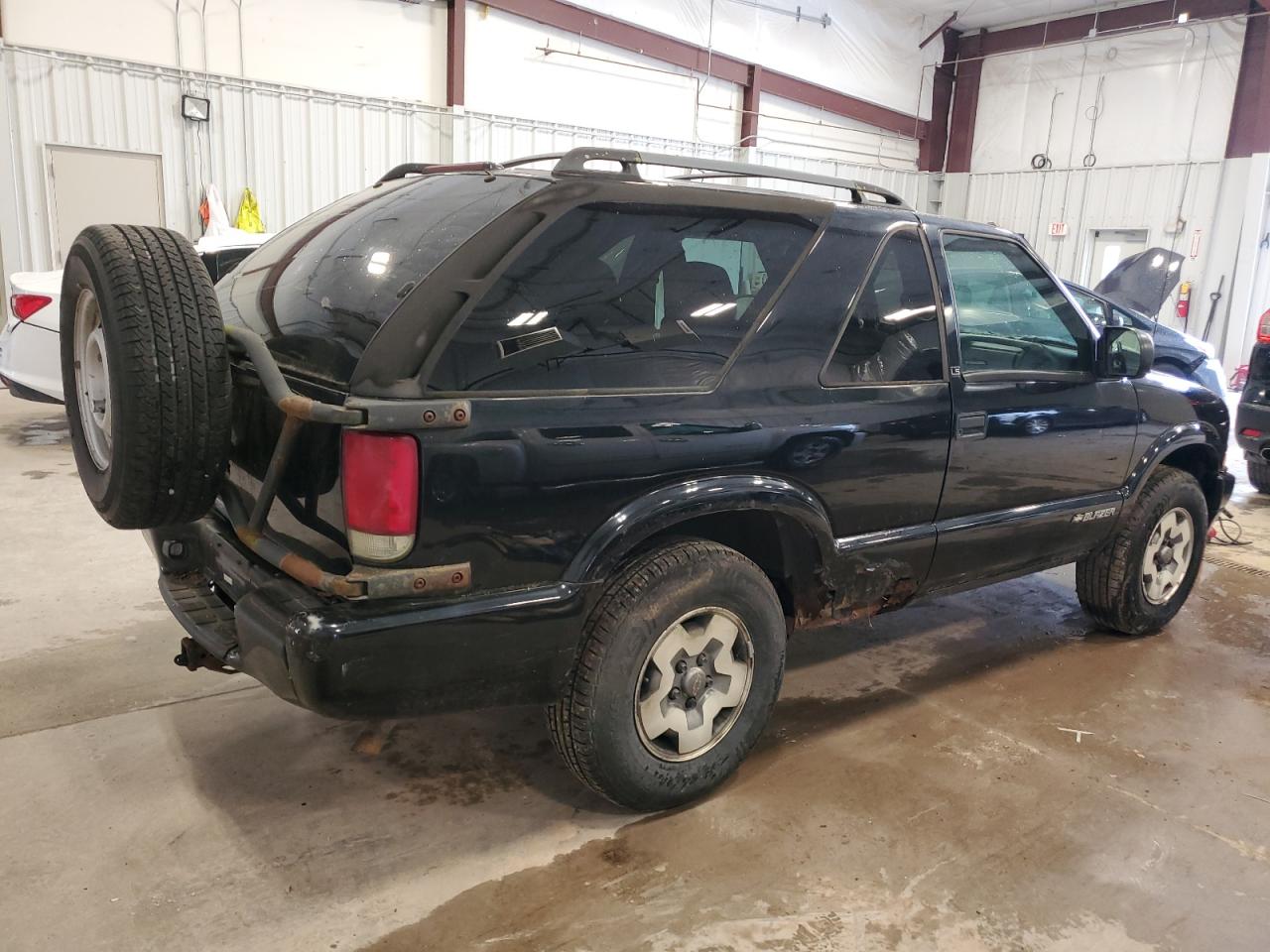 1GNCT18W32K189003 2002 Chevrolet Blazer