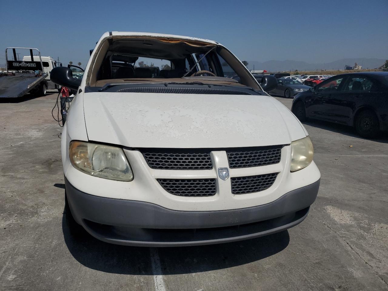 1B4GP25382B633276 2002 Dodge Caravan Se