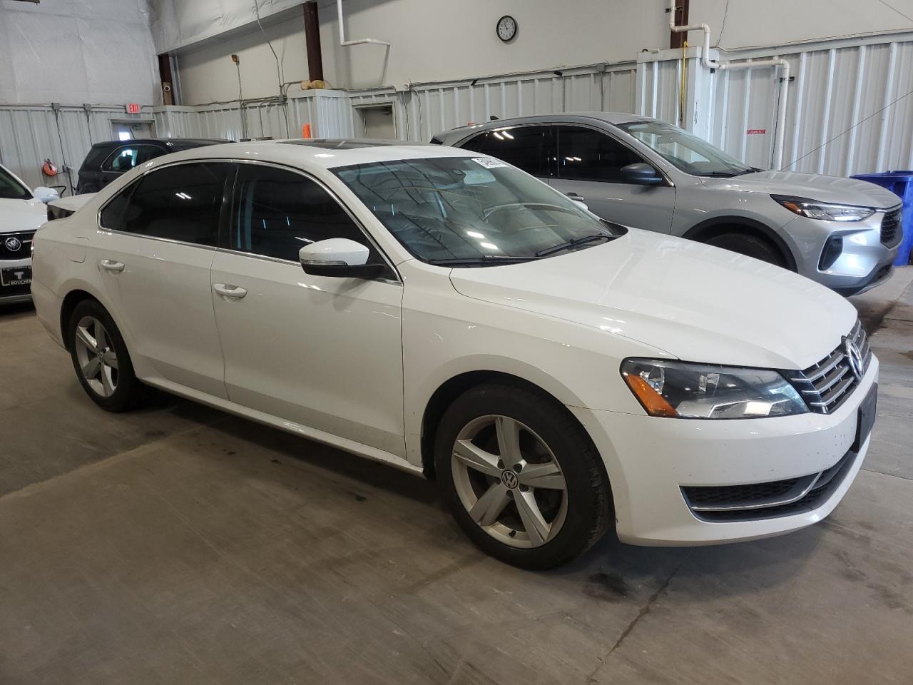 1VWBN7A35DC050504 2013 Volkswagen Passat Se