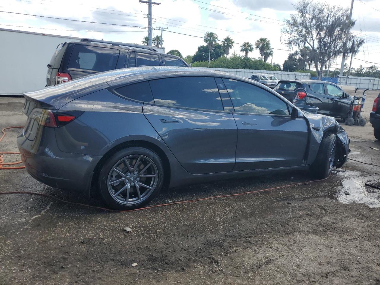 5YJ3E1EB1JF119452 2018 Tesla Model 3