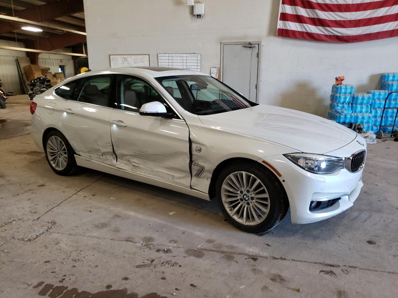 2015 BMW 328 Xigt vin: WBA3X5C5XFD561866