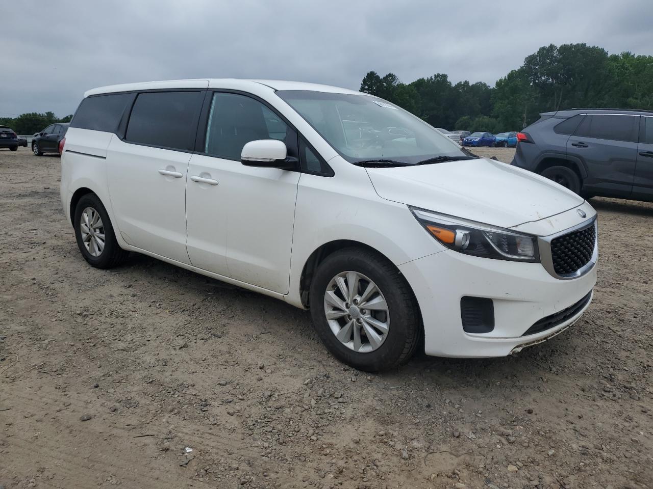 KNDMB5C1XH6234460 2017 Kia Sedona Lx