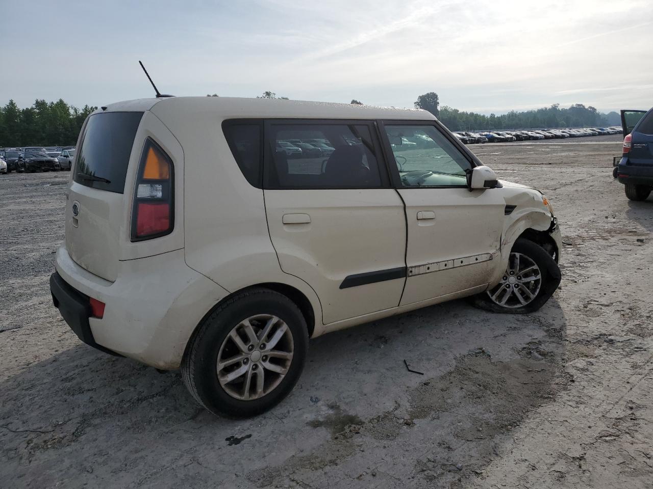 KNDJT2A29A7059208 2010 Kia Soul +