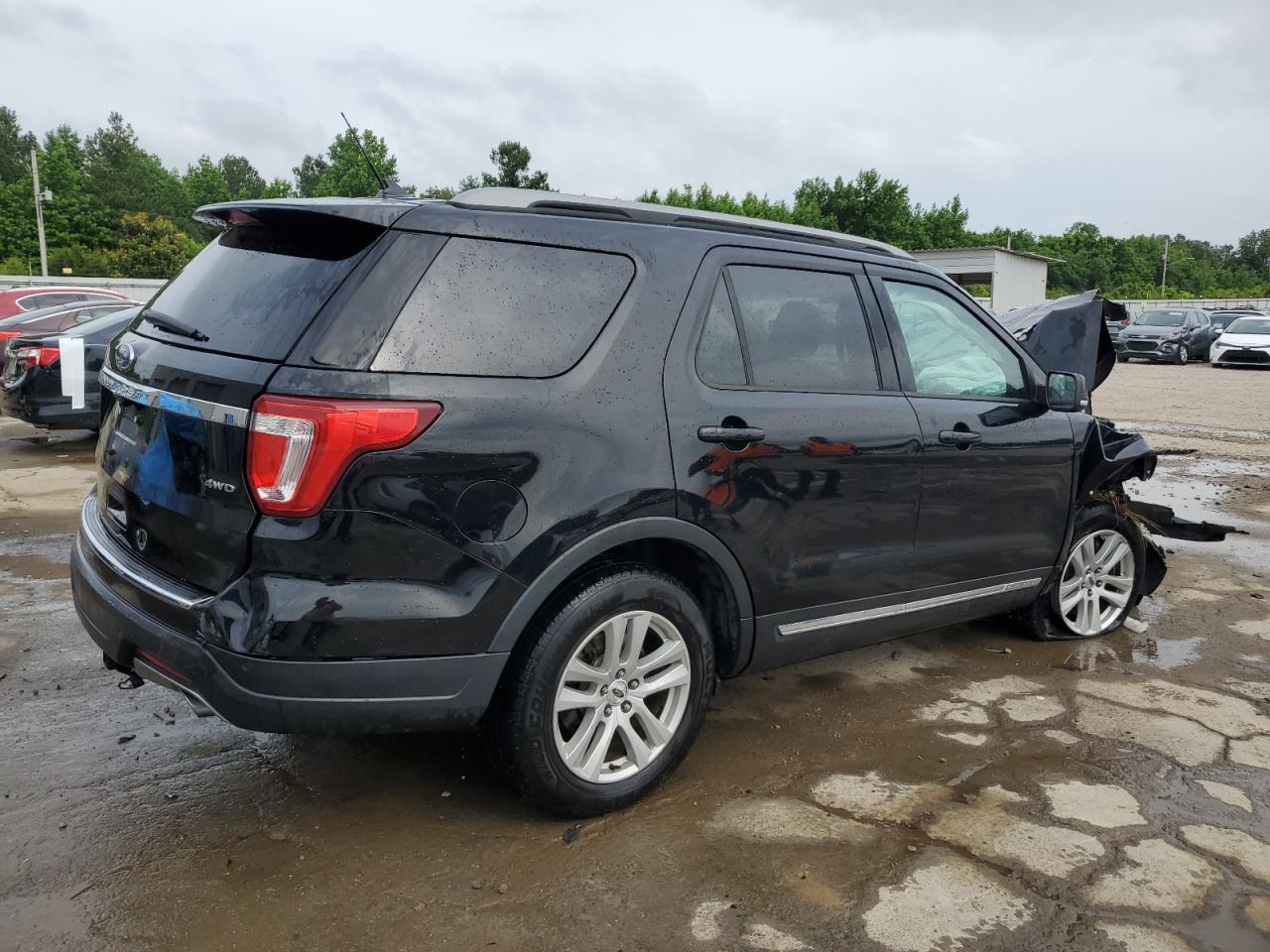 1FM5K8D84JGA73651 2018 Ford Explorer Xlt