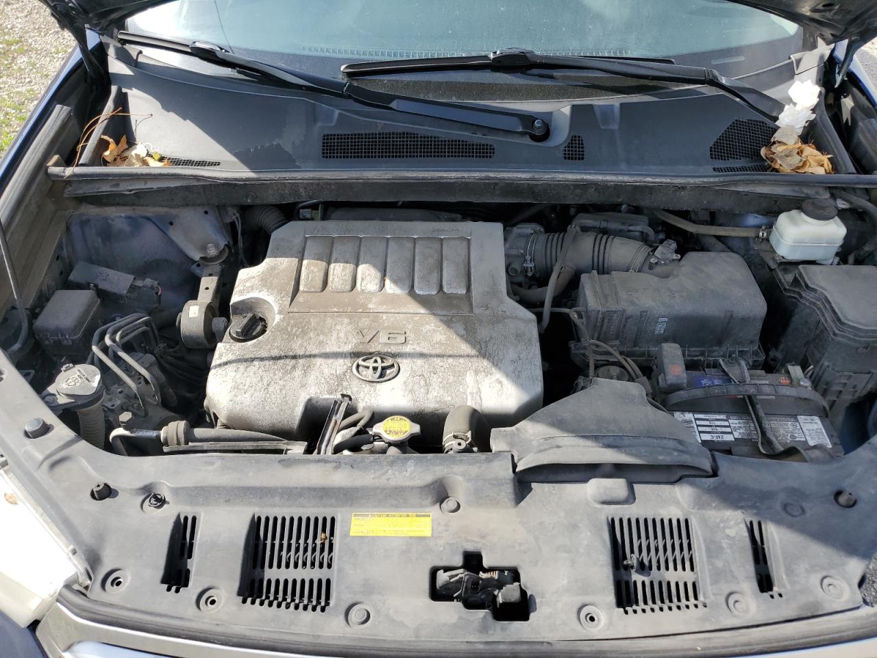 5TDZK3EH8DS129396 2013 Toyota Highlander Base