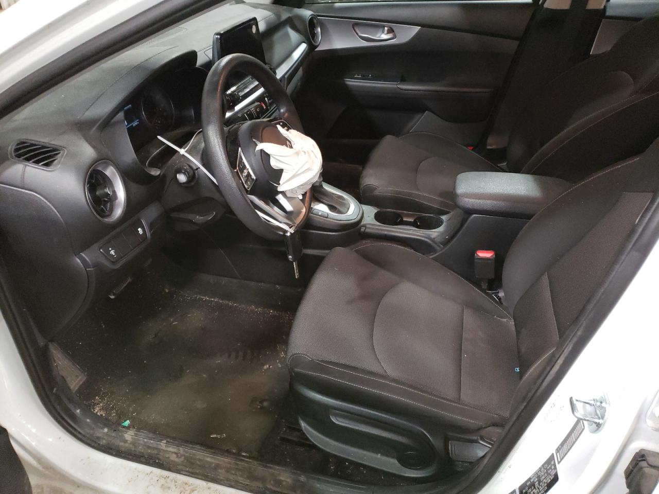 3KPF24AD9NE482124 2022 Kia Forte Fe