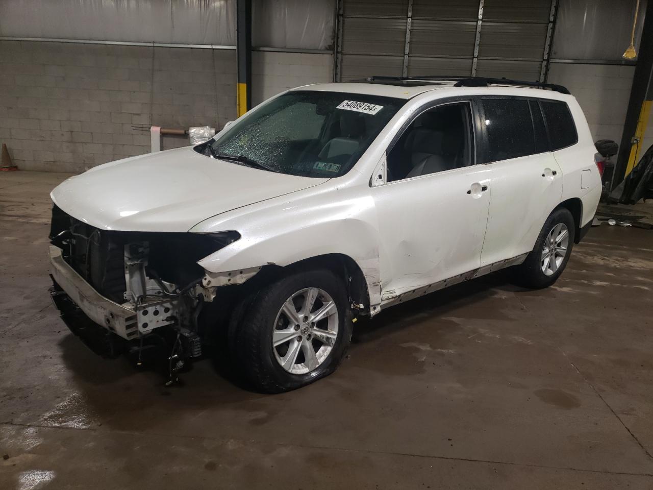 5TDBK3EH6DS274664 2013 Toyota Highlander Base