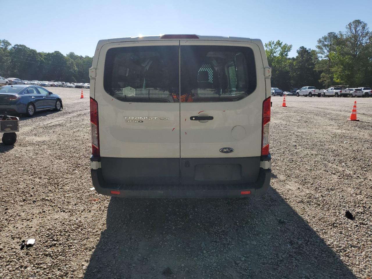 1FTYR1YM8JKB32659 2018 Ford Transit T-250