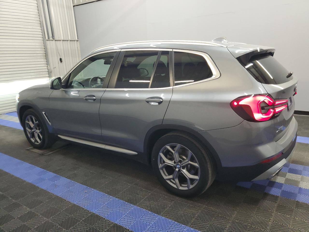 2024 BMW X3 xDrive30I vin: 5UX53DP04R9T56825