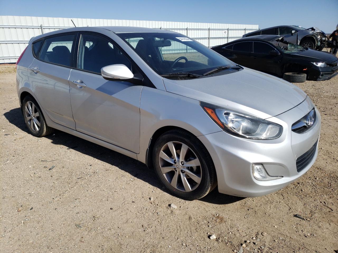 KMHCU5AE5DU073609 2013 Hyundai Accent Gls