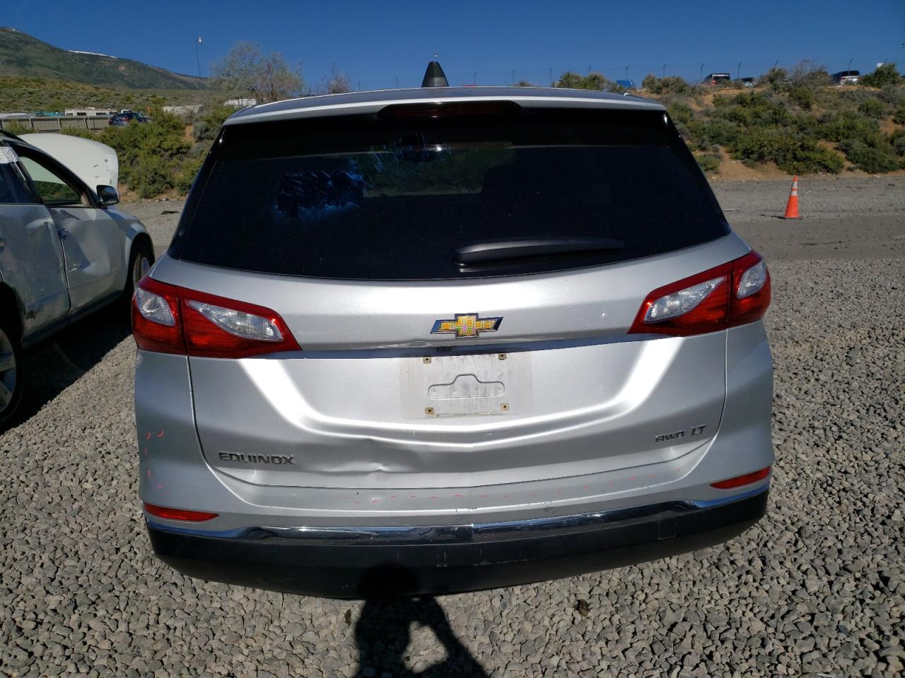 3GNAXSEV4JS620870 2018 Chevrolet Equinox Lt