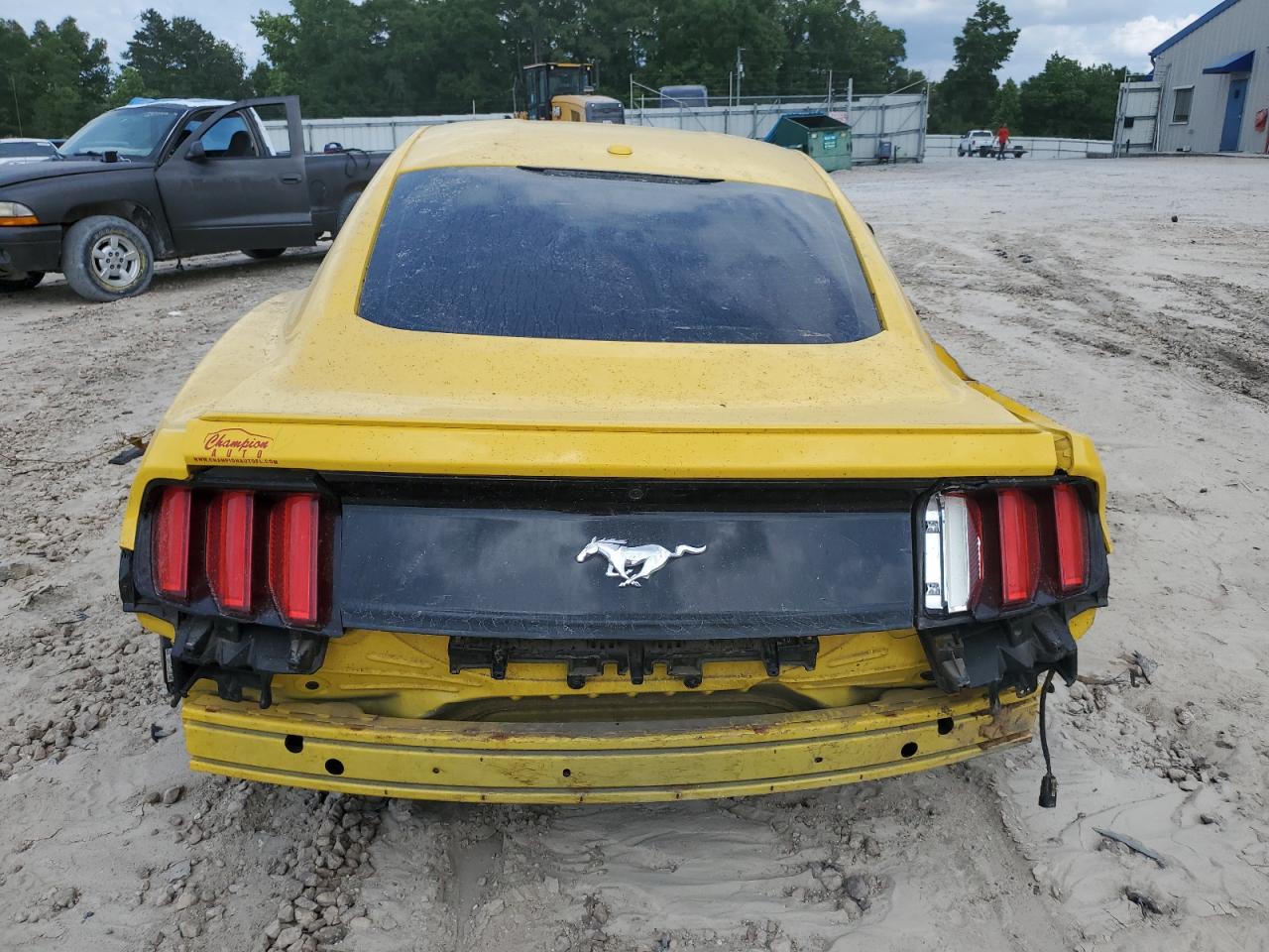 1FA6P8TH2F5332478 2015 Ford Mustang