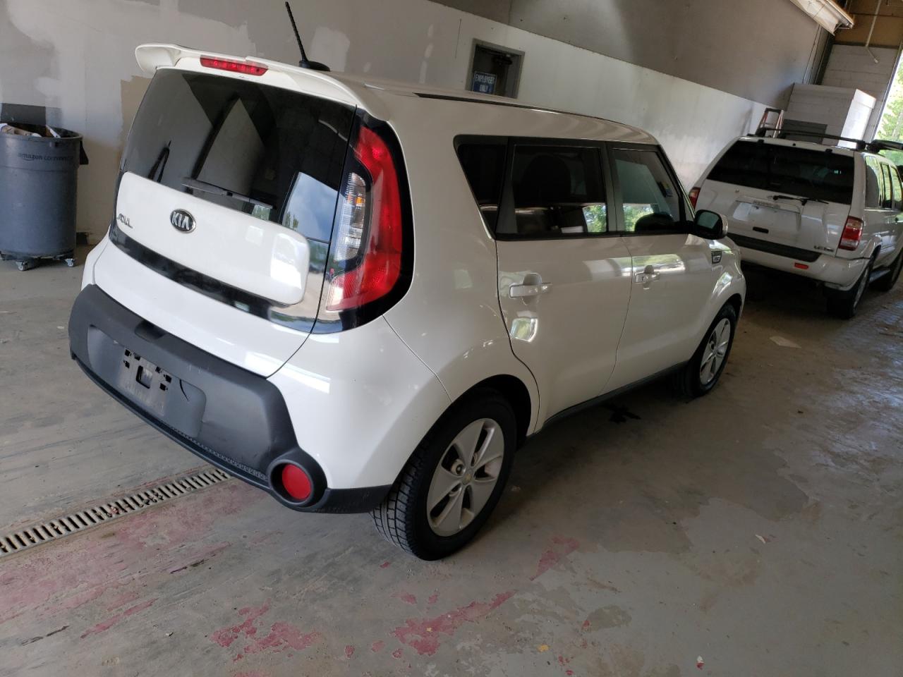 KNDJN2A2XG7248632 2016 Kia Soul