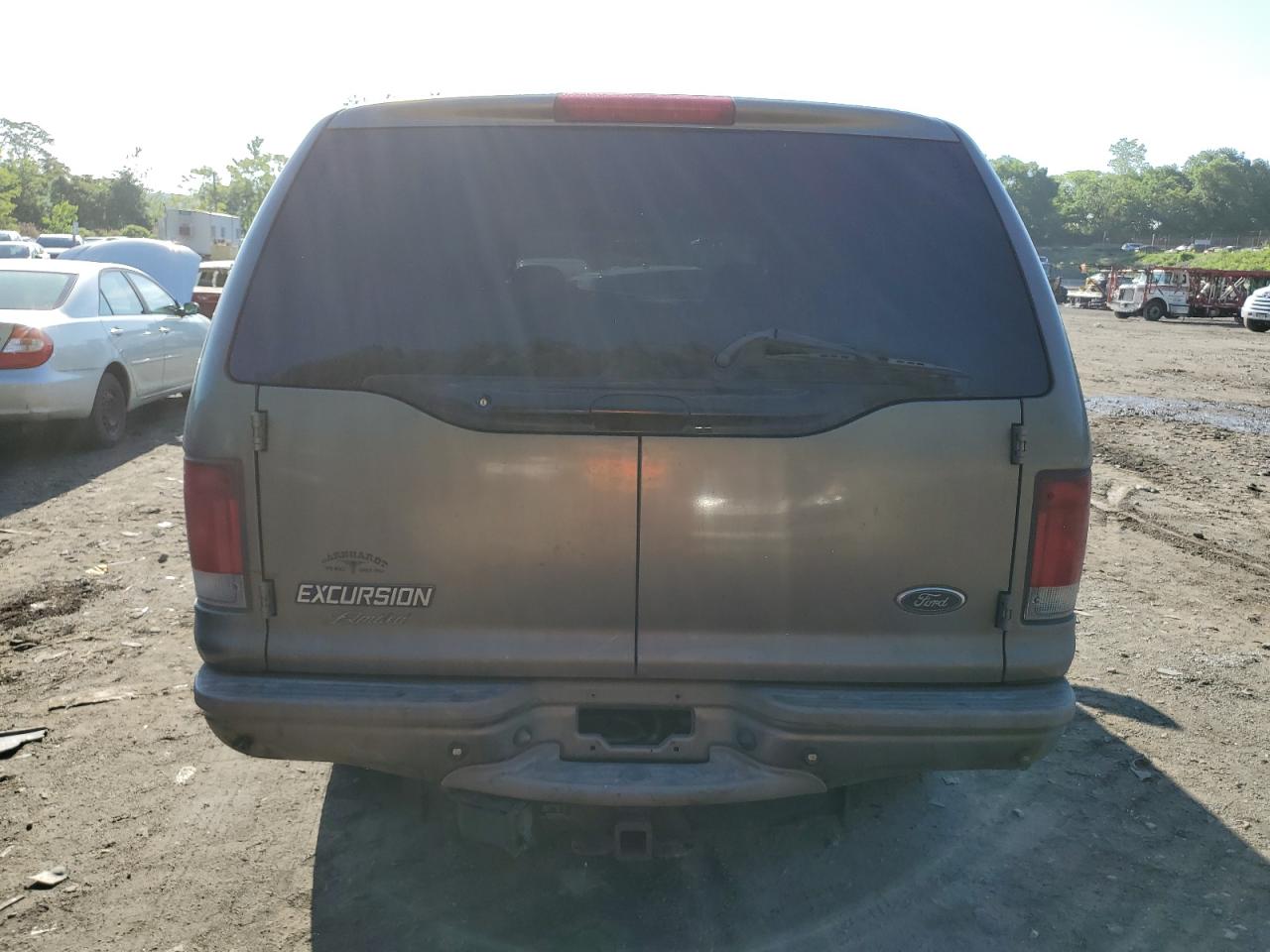 1FMNU43S23EB15748 2003 Ford Excursion Limited